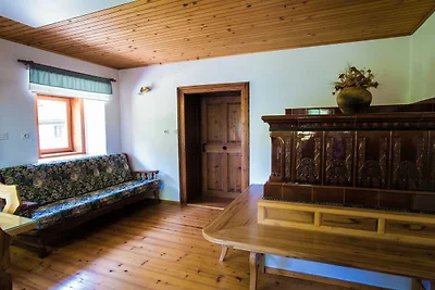 Rustic Authentic Holiday Home with Terrace an...