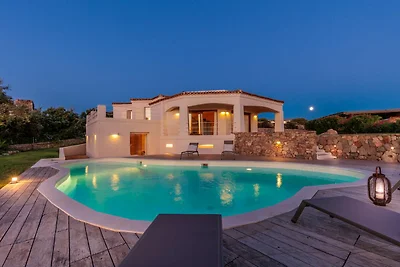 Üppige Villa in der Nähe des Strandes von...