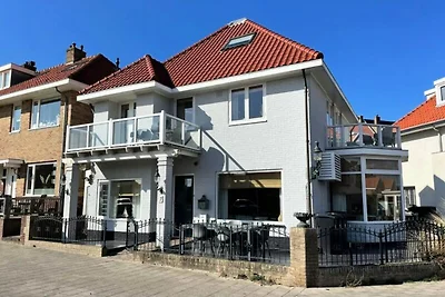 Haus in Zandvoort in Strandnähe
