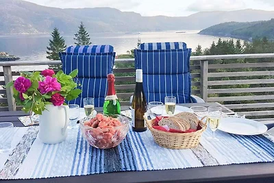 4 Sterne Ferienhaus in Naustbukta