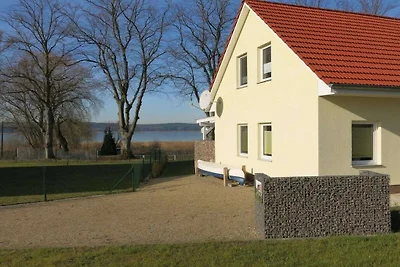 Casa de vacaciones en el lago Warin