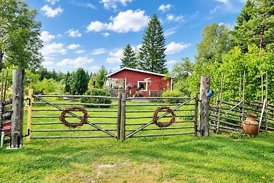 5 Persone case ad HALLSTAVIK