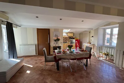 Een licht en gezellig appartement met prachti...