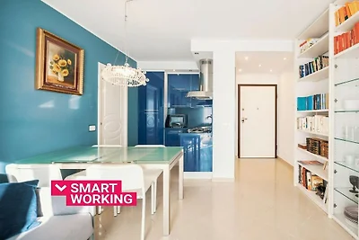 Art Apartment with Sea View