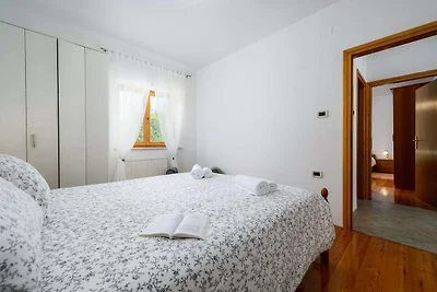 Squisito appartamento con piscina privata