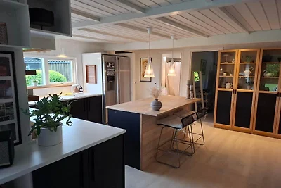 Schönes Ferienhaus in Meeresnähe in...