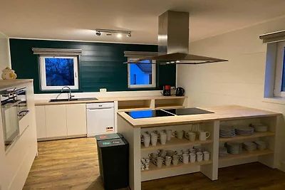 Modernes Ferienhaus mit ruhigem Garten in...