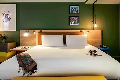 Bristol Grand Hotel by Sunday Junior Suite