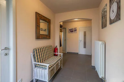 Aangename bungalow vlakbij zee en strand