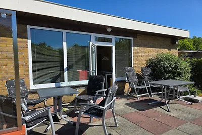 Bungalow für 6 Personen mit sehr großem Garte...