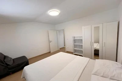 One bedroom apartment with sea view (4)