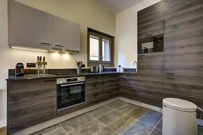 Apartment with Fantastic Balcony close to...