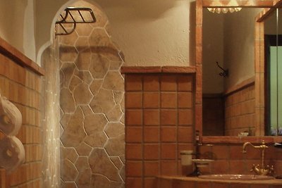 Charakteristisches Ferienhaus in Baterno mit...