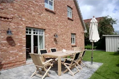 Ferienhaus in Wyk mit Schwimmbecken