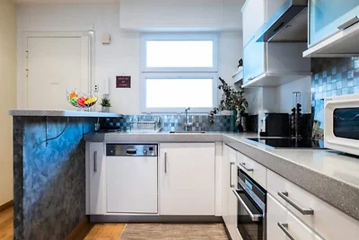 3-Zimmer-Apartment mit Terrasse und Meerblick...