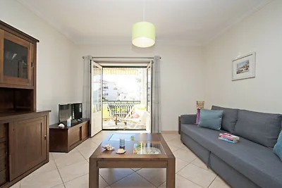 Wohnung mit 2 Zimmern und Balkon