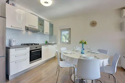 Wohnung mit Balkon und Meerblick