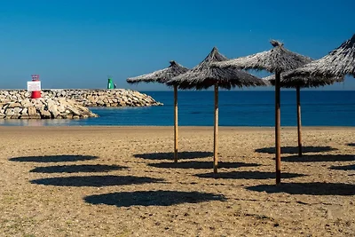 Incantevole casa vacanze con piscina comune