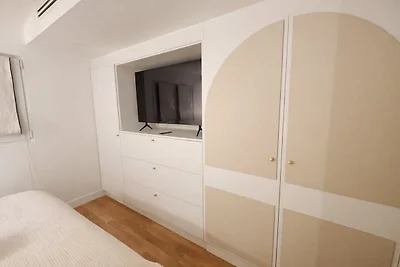 Wunderschön renovierte Wohnung mit Klimaanlag...