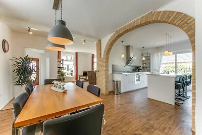 Vakantiehuis in Langezwaag met terras
