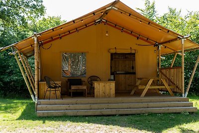 Schönes Safarizelt mit Badezimmer im...