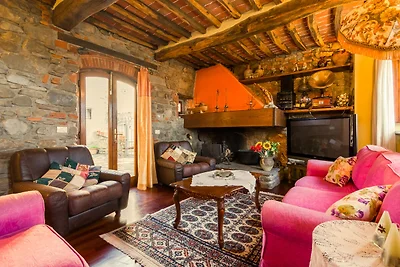 Schönes Ferienhaus nahe See in Lizzanello