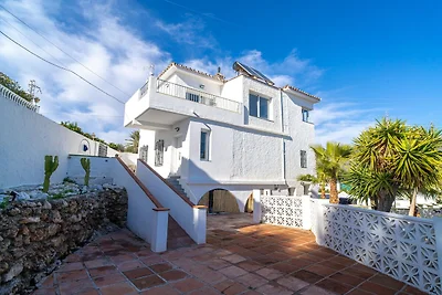 Villa in Nerja mit Pool und Jacuzzi