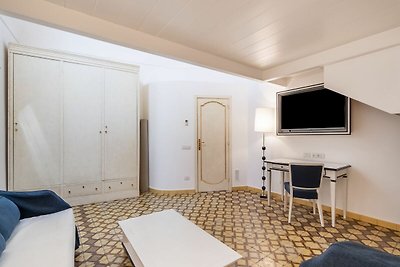 Moderne Villa in Positano mit Swimmingpool