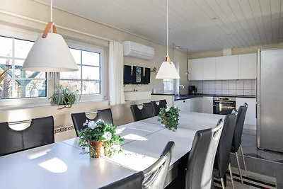 12 Personen Ferienhaus in Væggerløse