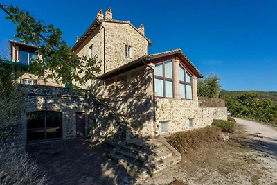 Wohnung in den Hügeln mit Pool
