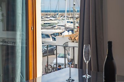 Faro's Puerto Banus Boutique Apartment-vh.