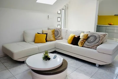 Villa Tonika -Two Bedroom Apartment with Terr...