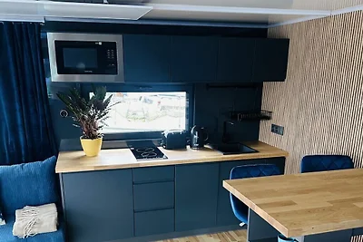 Premium Houseboat Blue Lagoon
