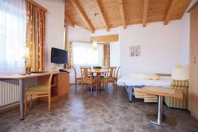 Schönes Appartement mit Terrasse in Tirol