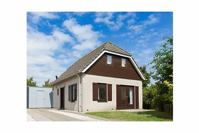 Holiday house in Ouddorp Zh with 3 bedrooms