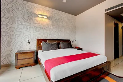 Super Townhouse Ulsoor