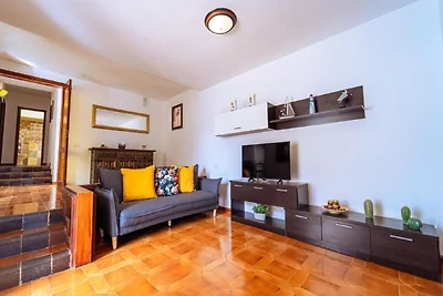 Attraente casa vacanze con piscina all'aperto