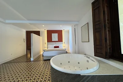 Premium-Suite mit Whirlpool
