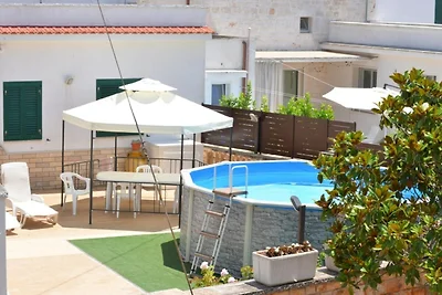 Ferienhaus in Apulien mit Pool und Terrasse