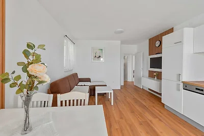 Superior apartment Tania 8