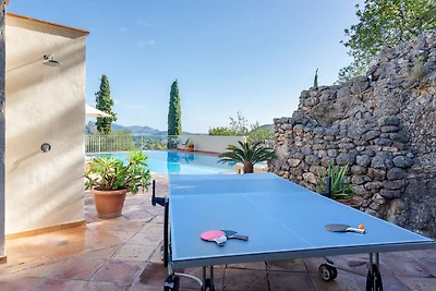 Elegante Villa mit beheiztem Pool, Pollença