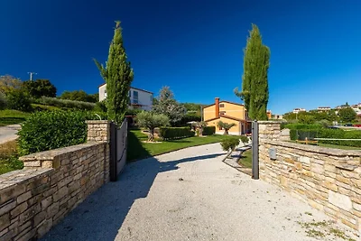 Casa Parenzana mit Pool