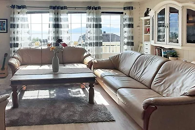 8 Personen Ferienhaus in SORTLAND-By Traum