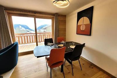 Helle Wohnung mit Terrasse