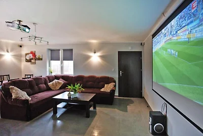 Komfortable Erdgeschosswohnung, Sommerpool