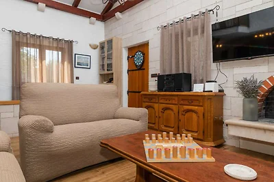 Villa mit 4 Schlafzimmern und Swimmingpool