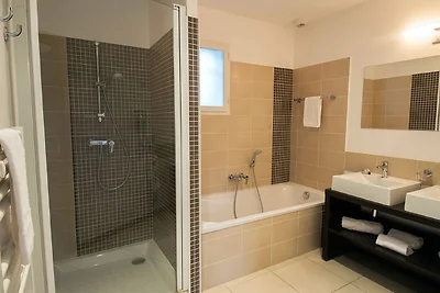 Villa provenzale con piscina privata
