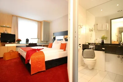 Sunday Düsseldorf Privilege Double Room