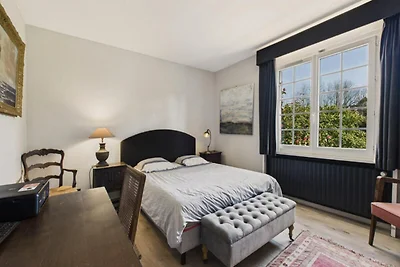 Haus in Louannec in der Nähe der rosa...