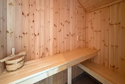 Ferienhaus mit Sauna und Whirlpool in Bad...